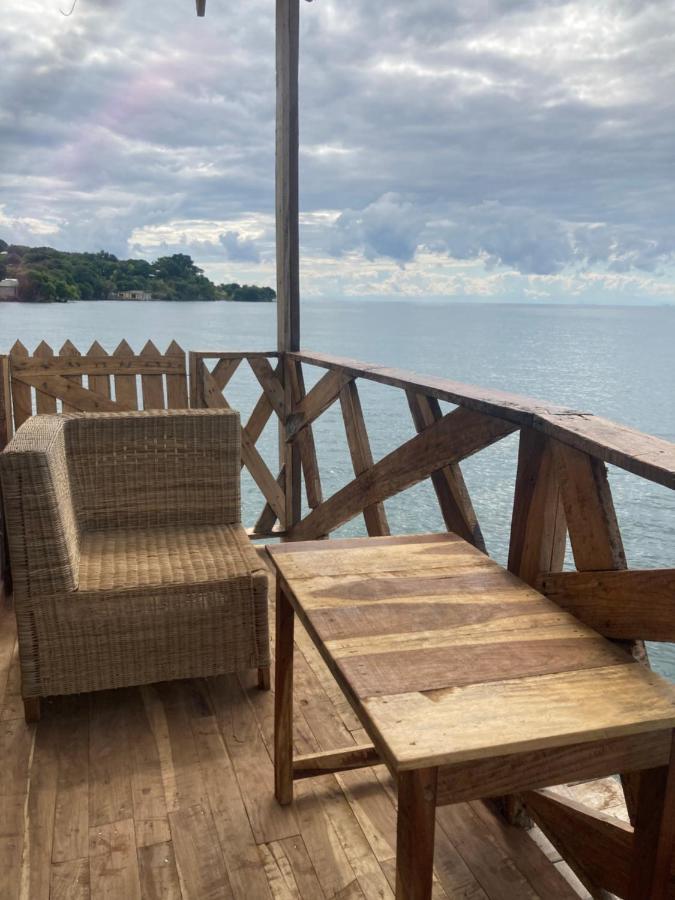 Soul Rebel Lodge & Backpackers Nkhata Bay Exteriér fotografie