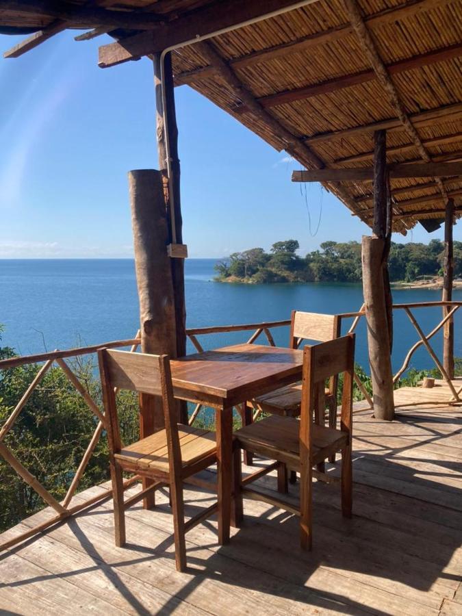Soul Rebel Lodge & Backpackers Nkhata Bay Exteriér fotografie