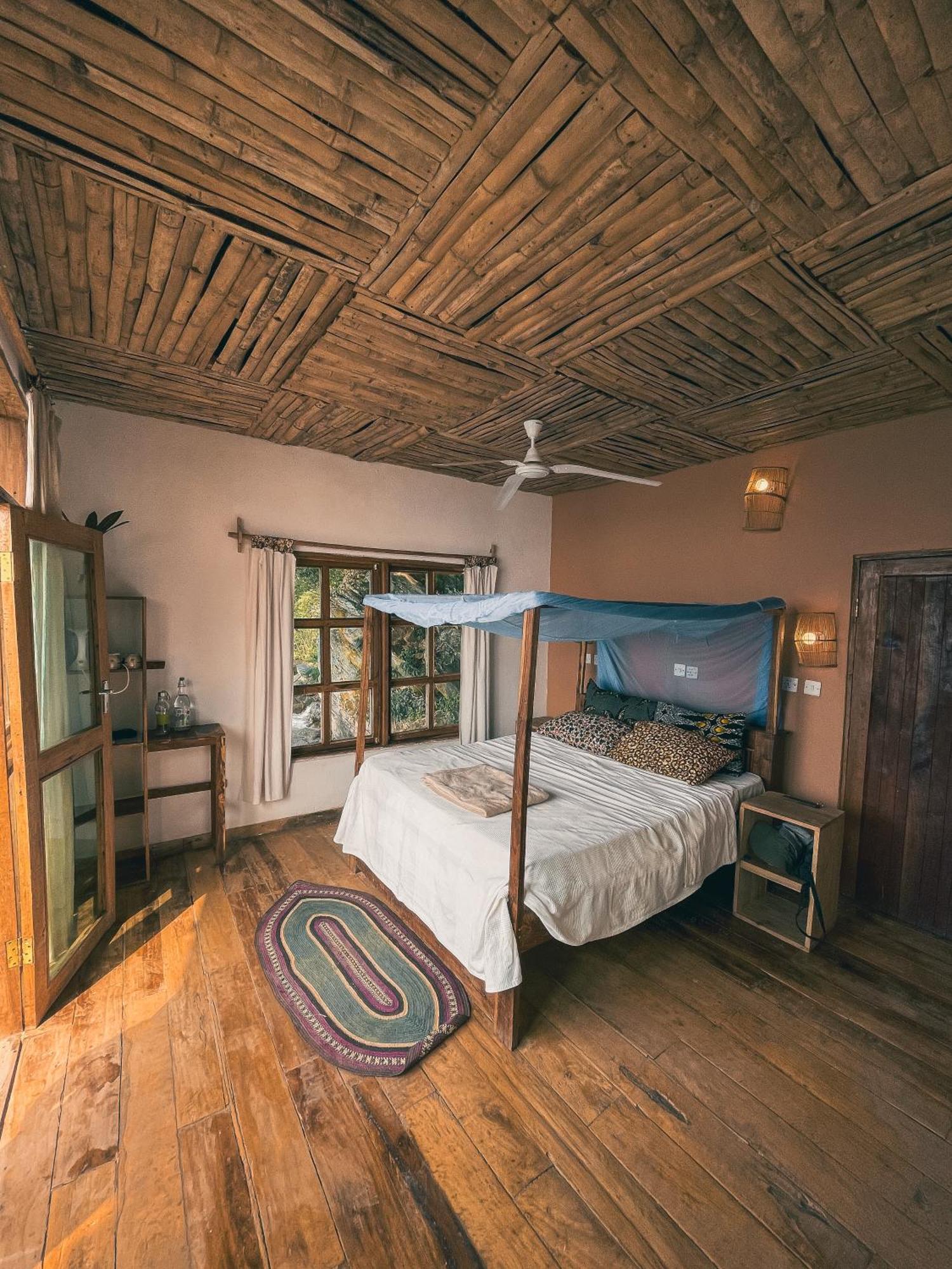 Soul Rebel Lodge & Backpackers Nkhata Bay Exteriér fotografie